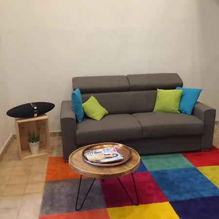Centre H2 Arenes Charme Rooftop דירה *
