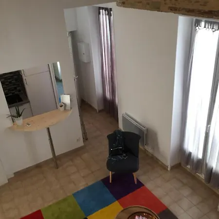 Centre H2 Arenes Charme Rooftop * 尼姆