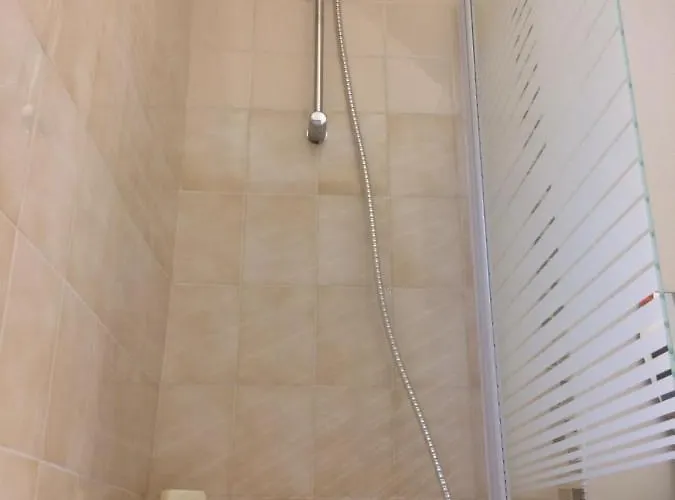 Rooftop Centre Arenes